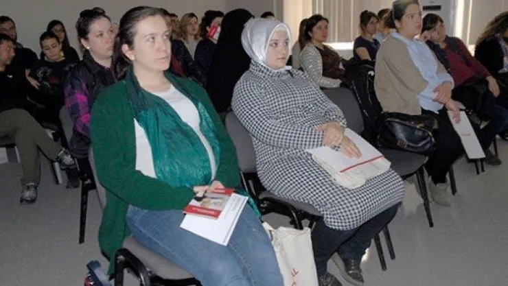 Anne adayları doğuma Memorıal'de hazırlanıyor