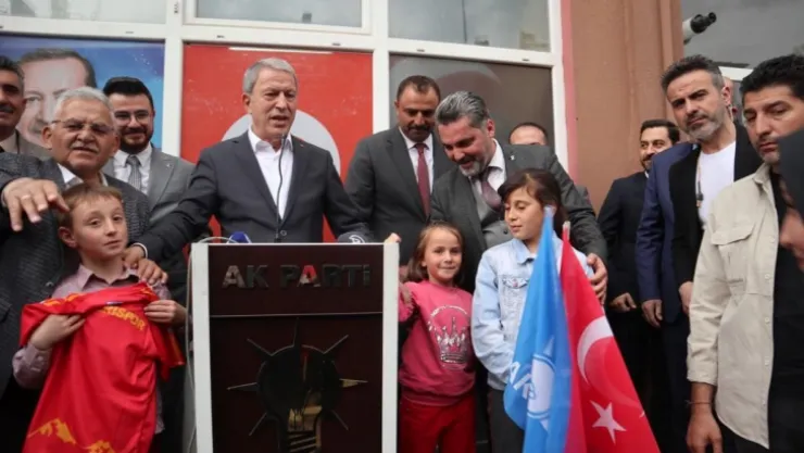 Bakan Akar açıkladı: TCG Anadolu yarın İstanbul'da vatandaşların ziyaretine açılıyor