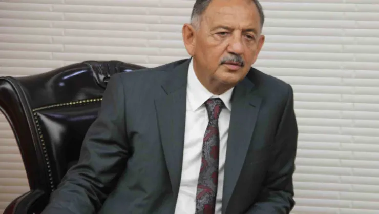 Bakan Özhaseki: 'Taviz yok. Fay kırığının geçtiği yerde sağlı sollu 65 metrelik bir hatta bina koyamazsınız'