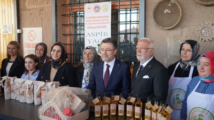 Bakan Yumaklı, 'Aspir bizim stratejik ürünlerimizin arasında yer alıyor'