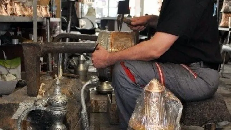 Bakırcı Ustası Bekir Meşeci: 'bakır İşlemeciliğinde Millet Olarak Özümüze Dönmeye Başlıyoruz'