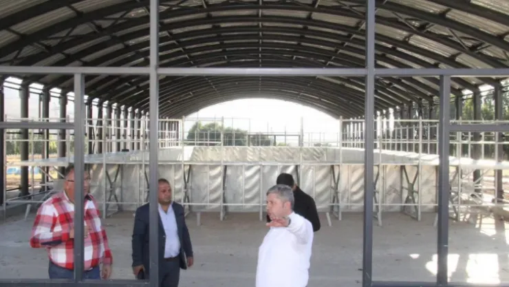 Başkan Altun Yarı Olimpik yüzme Havuzunda İncelemelerde Bulundu