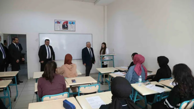 Başkan Büyükkılıç, dijital zehirlenmeye karşı uyardı