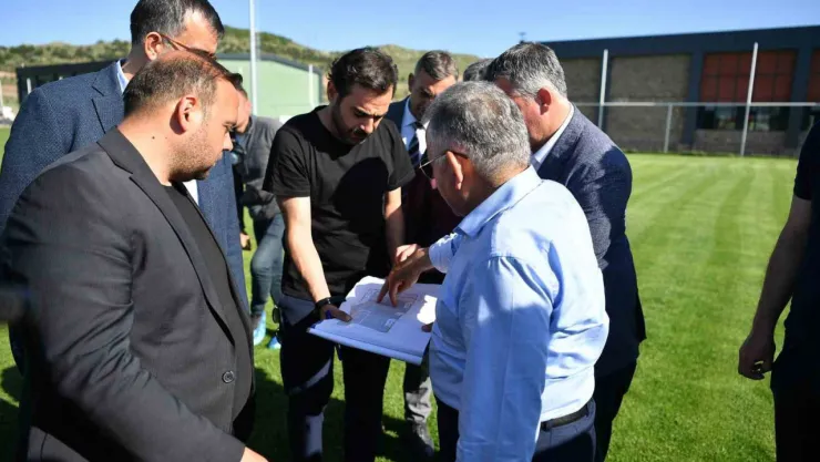 Başkan Büyükkılıç, Erciyes Yüksek İrtifa Kamp Merkezi'nde incelemelerde bulundu