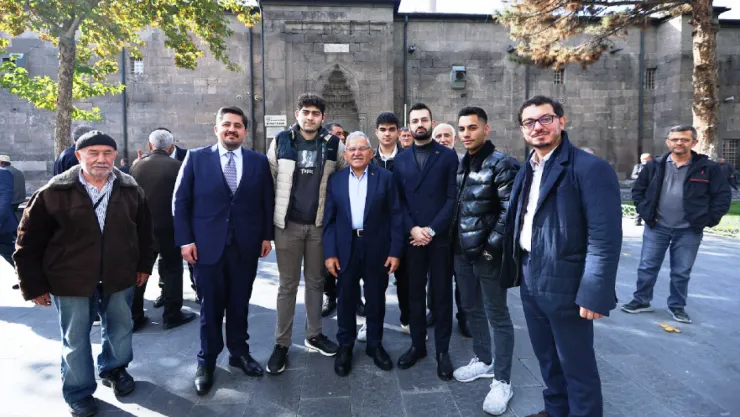 Başkan Büyükkılıç, Hunat esnafıyla bir araya geldi