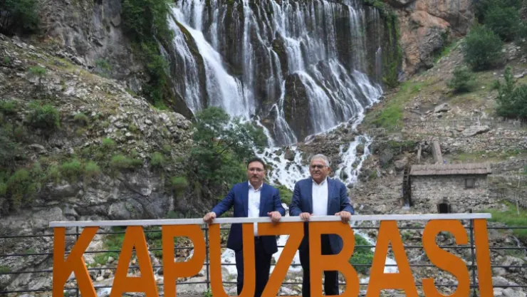 Başkan Büyükkılıç'tan 2022 yılında 16 ilçeye 100 ziyaret