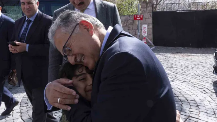 Başkan Büyükkılıç'tan çocuk kreşi müjdesi
