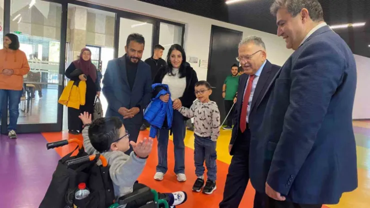 Engelsiz Yaşam Merkezi'nde özel çocuklar mutlu