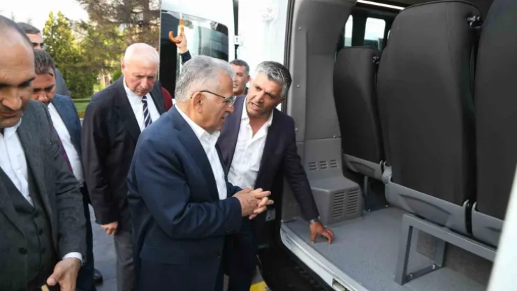 İlçelere Ulaşım için 238 yeni servis aracı alınıyor