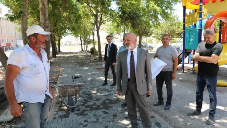 Başkan Çolakbayrakdar: 'Çocuklar, yenilenen parklarda daha mutlu'