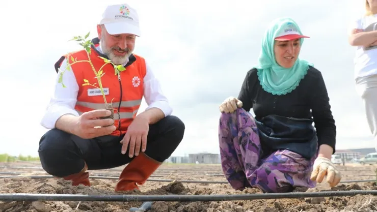 Başkan Çolakbayrakdar, 'Projelerimizde kadınlara, her zaman pozitif ayrımcılık yapıyoruz'