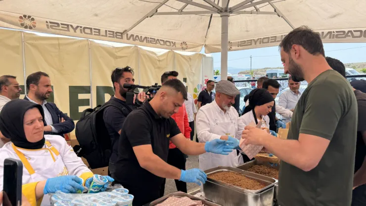 Başkan Çolakbayrakdar Bülbülpınarı kurban kesim ve satış yerini ziyaret etti