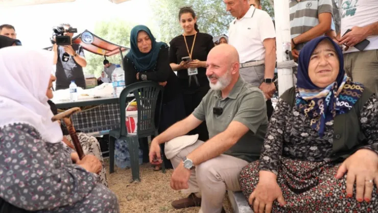 Başkan Çolakbayrakdar Pilav Şenliği'nde Vatandaşlarla Buluştu