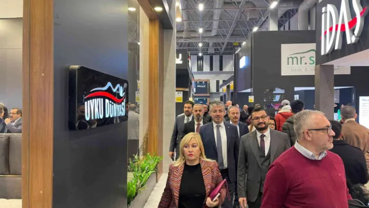 Başkan Çopuroğlu Kayserili mobilyacıları yalnız bırakmadı