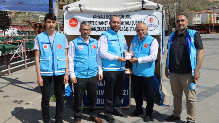 Başkan Esat Öztürk'ten Türkiye Diyanet Vakfı'na Kurban Bağışı ve Su Kuyusu Desteği