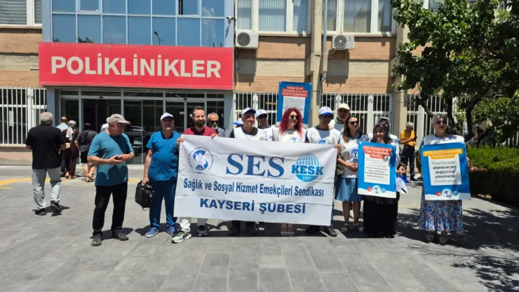 Başkan Türker 'Sağlık çalışanları, yoğun şartlarda çalışıyorlar, yıpranma payları yok'