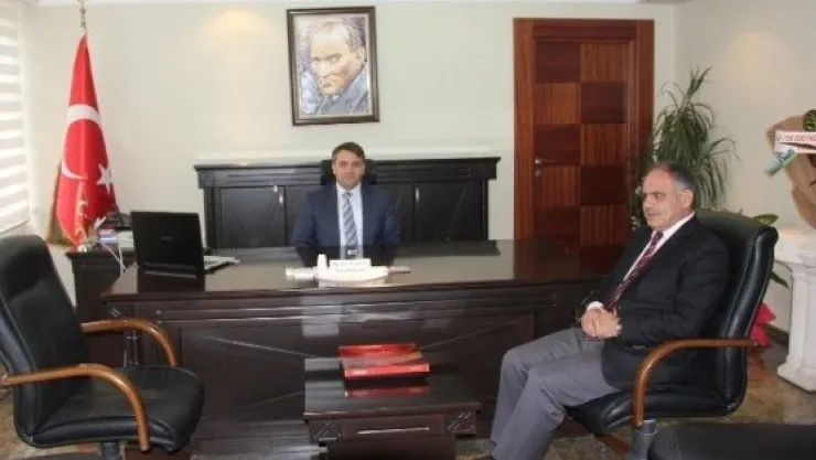 Başkan Esat Öztürk'ten Yahyalı Yeni Kaymakamı Metin Esen'i Ziyaret Etti 