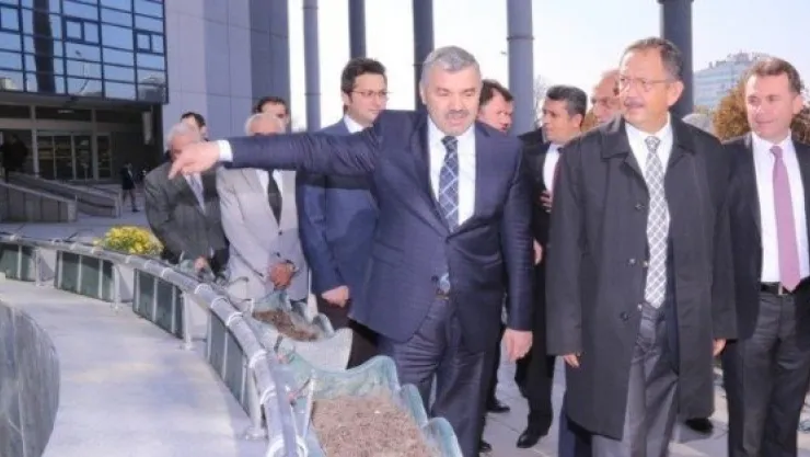 Başkan Özhaseki Kocasinan'da 