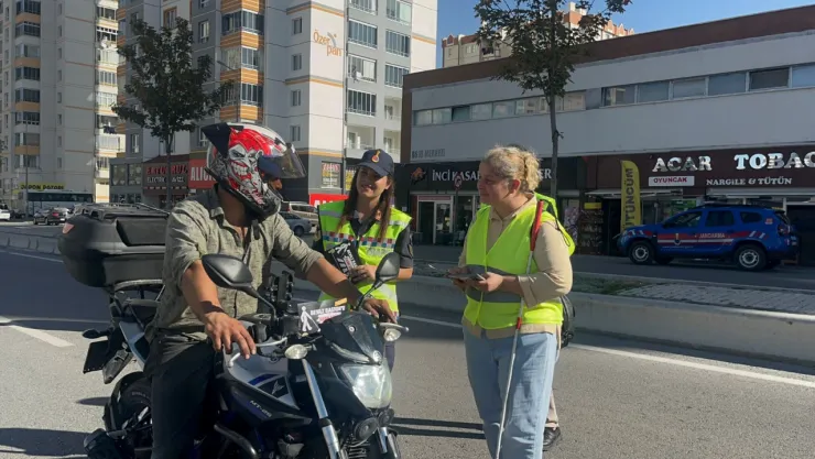 'Beyaz Bastonu Fark Et' Etkinliği ile Trafik Bilinci Artırıldı