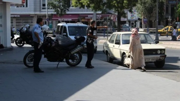 Bomba paniği polisi alarma geçirdi 