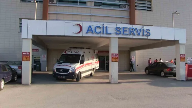 Bor'da kayınpeder ve damat kavgasında kan aktı: 1'i ağır 3 yaralı