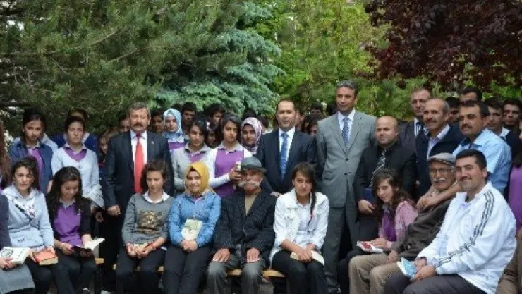Bünyan'da 'okumayı Seviyorum' Projesi Kapsamında Kitap Okuma Etkinliği Düzenlendi