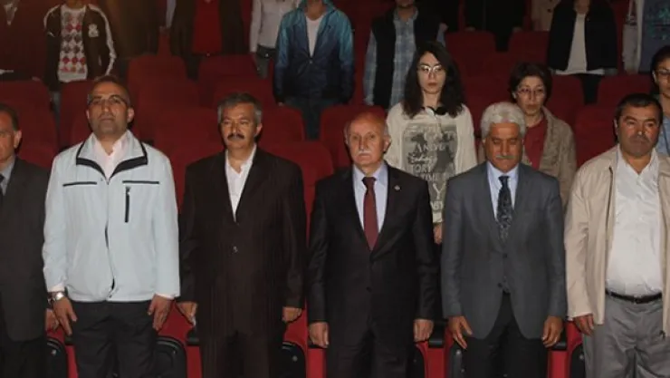 Büyük Üstat doğumunun 111. yılında şiirlerle anıldı