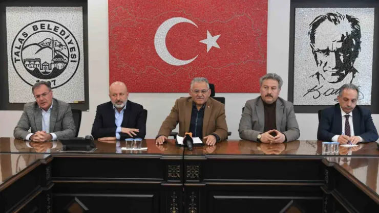 Büyükkılıç, Başkanlarla Deprem Koordinasyon Toplantısı Yaptı