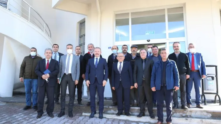 Büyükkılıç, Hacılar'da muhtarlarla buluştu