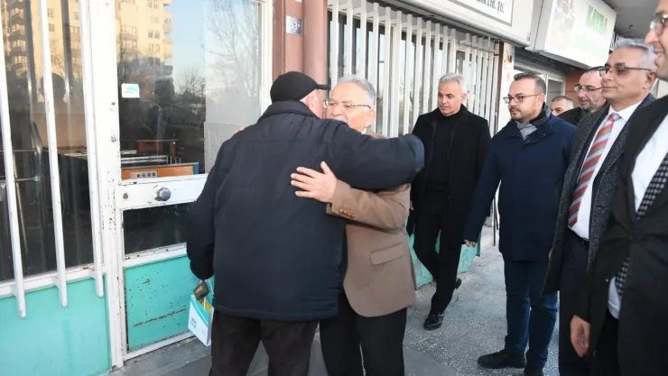 Memduh Başkan sıkılmadık el bırakmıyor