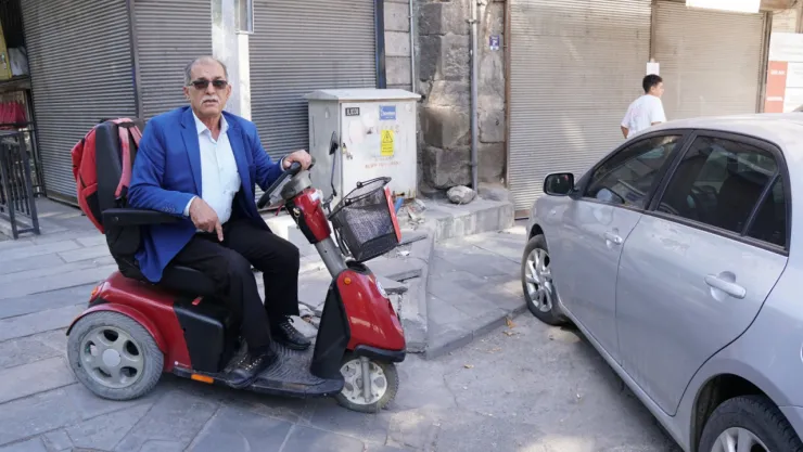 Cami Kebir önündeki engelli rampası ihlallerine tepki