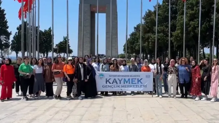 Çanakkale gezisinden dönen öğrencilerden Başkan Büyükkılıç'a teşekkür