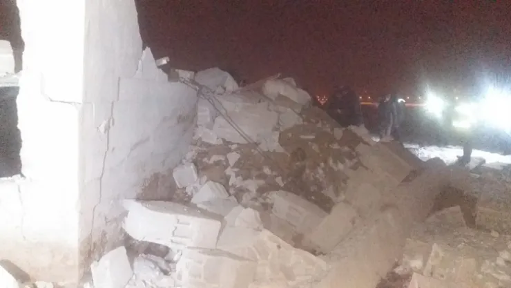 Çatı çöktü hayvanlar telef oldu