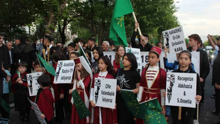 Çerkes Soykırımı'nda hayatını kaybedenler için yürüdüler