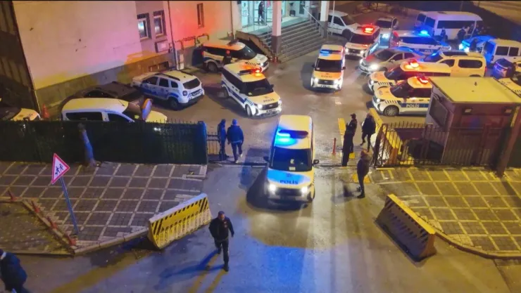 Çeşitli suçlardan toplam 77 yıl hapis cezasıyla aranan 17 şahıs yakalandı