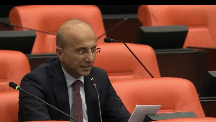 CHP'li Aşkın Genç, Vakıflar Genel Müdürlüğü'nün fahiş kira artışını TBMM'ye taşıdı