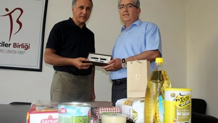 Cumhurbaşkanı'nın hediyesini 7 iaşe karşılığında verdi