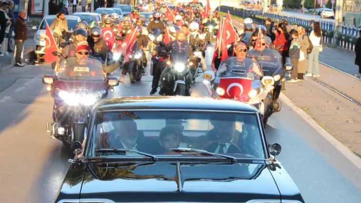 Cumhuriyetin 102'nci yıldönümüne özel 'Ay Yıldız' turu