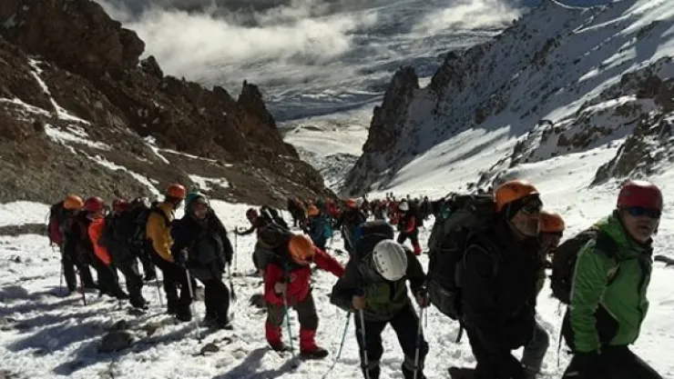 Dağcılar Cumhuriyet'in 92. Yılını Erciyes'in Zirvesi'nde kutladı