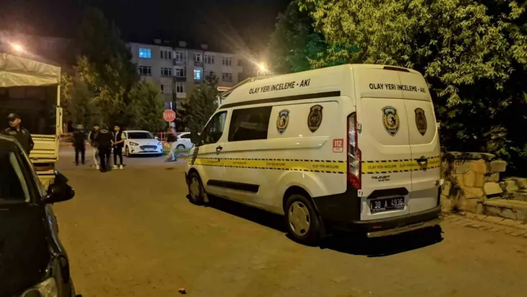 Derbi holiganlığı sonrası kan aktı: 3 yaralı
