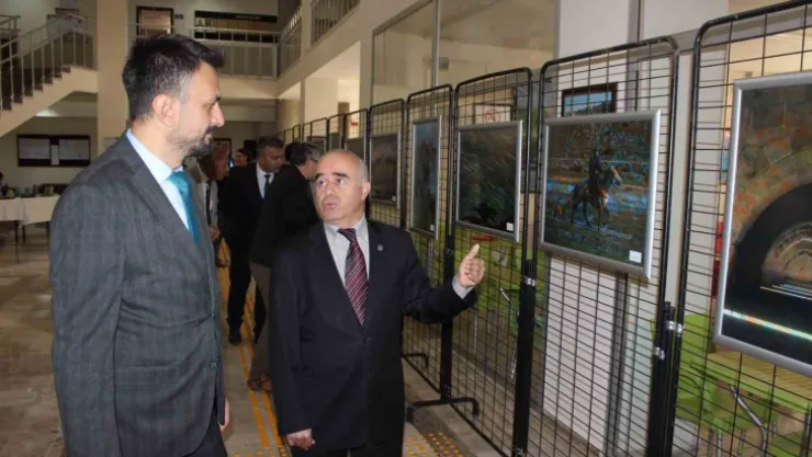 Dijital sanat ile geleneksel sanat tek tabloda birleşti