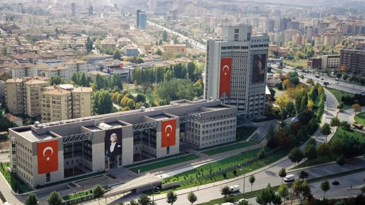 Dışişleri Bakanlığı, İsrail'in alıkoyduğu Türk vatandaşları için gerekli girişimlerde bulunulduğunu açıkladı
