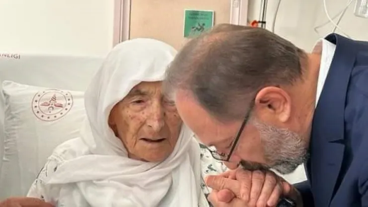 Diyanet İşleri Başkanı Erbaş'ın annesi vefat etti