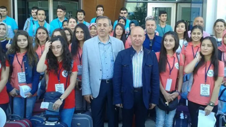 Doğan başarılı öğrencileri avrupa'ya uğurladı