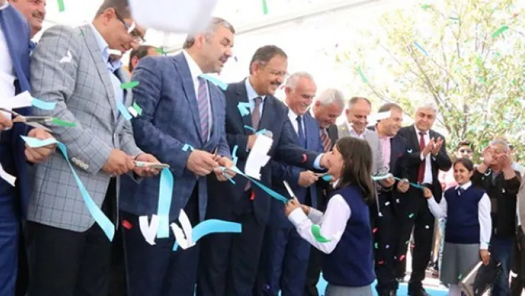 Dürüst siyaseti bilmeyenlerin vereceği bir şey yok