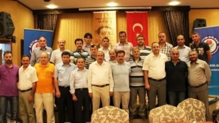 Eğitim Bir-Sen Kayseri Şubesi okul müdürleri ile istişare toplantısı düzenledi.