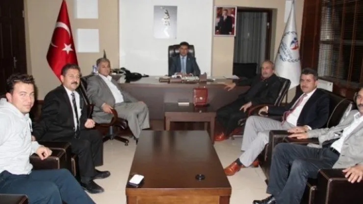 Eğitim Bir-sen'den Gençlik Ve Spor İl Müdürlüğünü Ziyaret Etti 