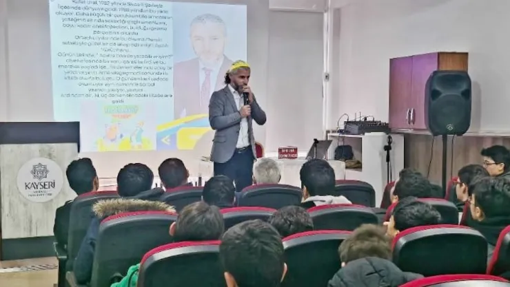 Eğitimci Yazar Rafet Ural Kayseri Anadolu İmam Hatip Lisesi'ne konuk oldu