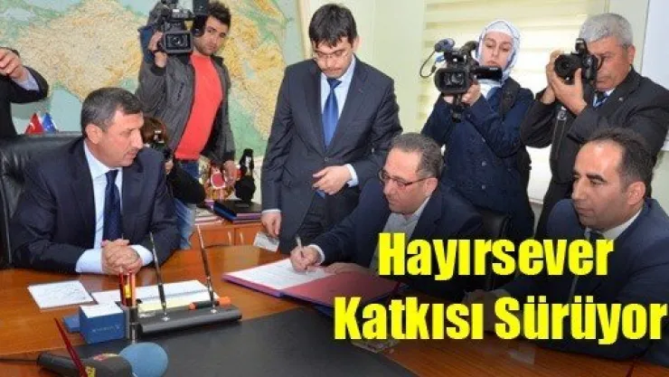 Eğitime Hayırsever Desteği Sürüyor