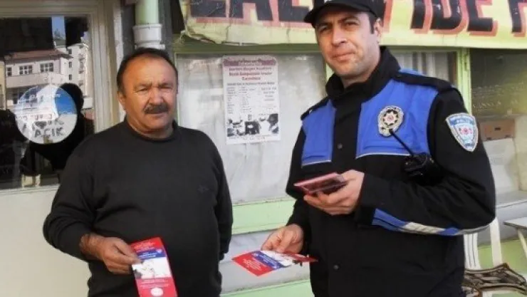 Emniyet'ten Vatandaşlara 'zehirlenmeyin' Broşürü 